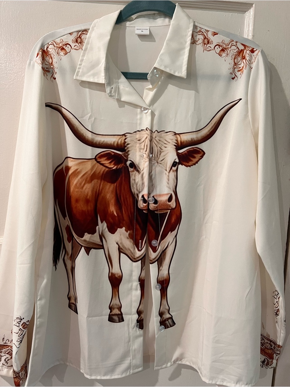 Unbranded Cream Longhorn Graphic Button-Up Shirt